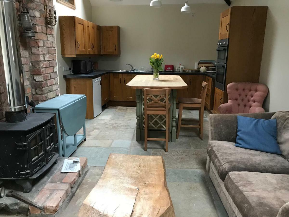 Tracey'S Farmhouse Cottage Belfast Dış mekan fotoğraf