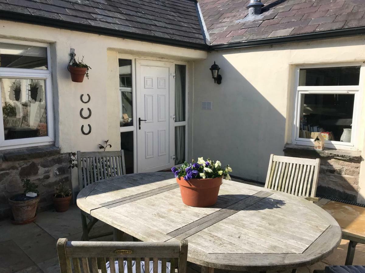 Tracey'S Farmhouse Cottage Belfast Dış mekan fotoğraf